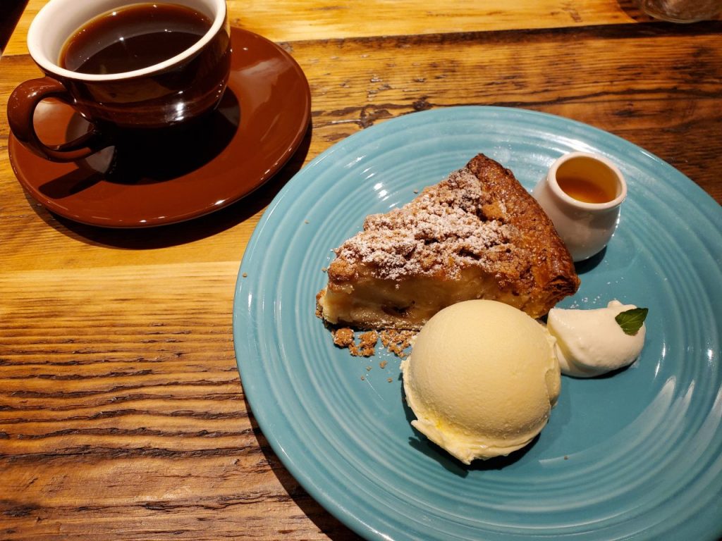 グルメレポート】アップルパイ専門店・グラニースミス ー らうんどとりっぷ
